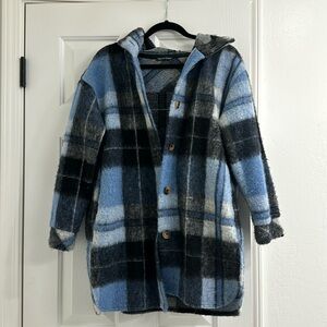 Pazza Italia checkered shacket. Size small/medium.